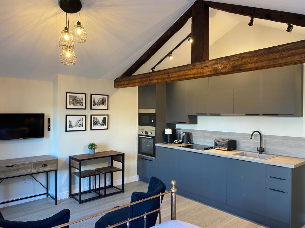 Row51 Apartment Chester Bagian luar foto