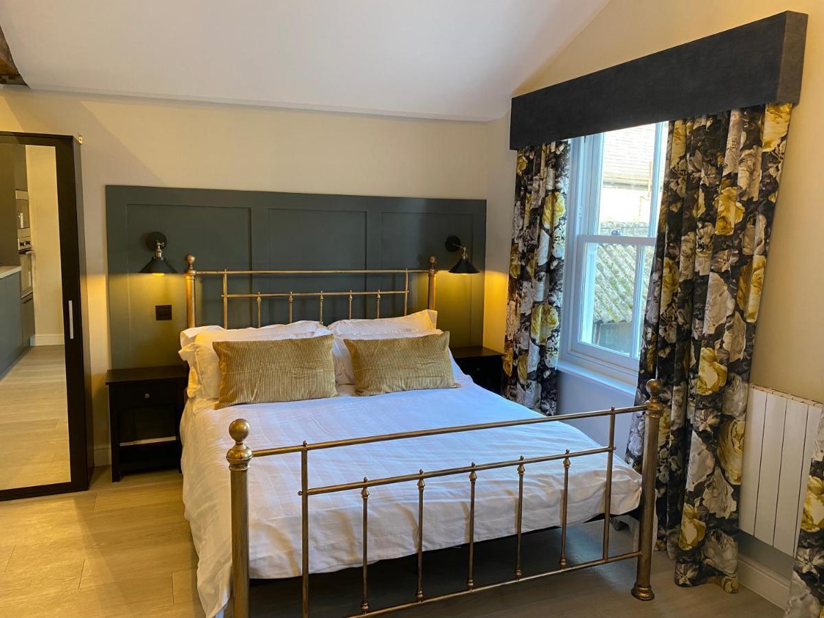 Row51 Apartment Chester Bagian luar foto